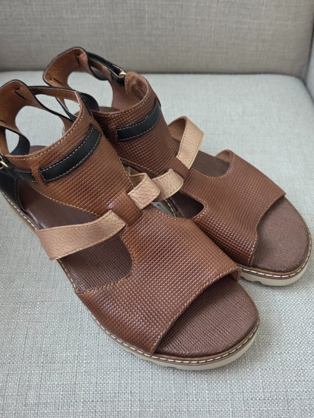 Pikolinos Alcudia Gladiator Sandals Size EU 39 US 8.5 Black Brown Leather
